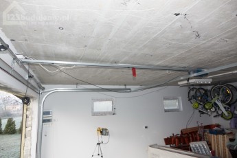 prowadnica bramy garaż dwustanowiskowy