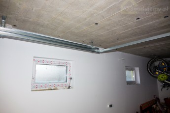 prowadnice bramy garażowej