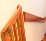 barierka drzwiczki bezpieczne schody