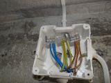 puszka pk połączeniowa połączenie kabli za pomocą złączek wago