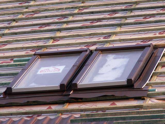 okna dachowe roto podwójne w sypialniach