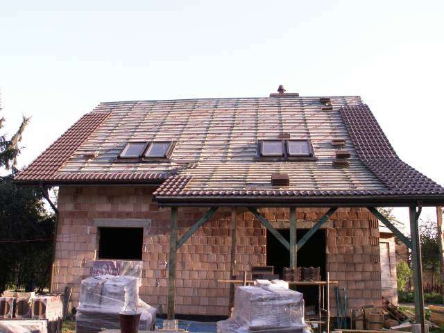 dach układanie dachówki cementowej euronit