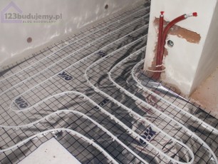 instalacja ogrzewania podłogowego