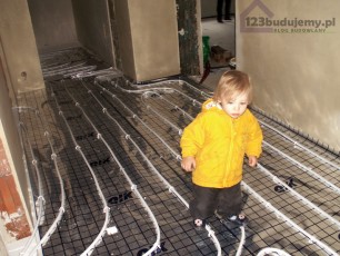 Instalacja grzewcza podłogówka podłoga na gruncie