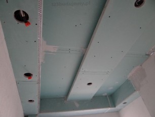 Jak efektownie podświetlić sufit podwieszany