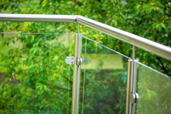 poręcz z aluminium balustrada szklana