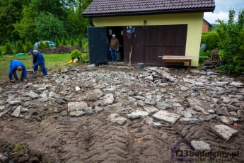gruz na sam spód, podbudowa pod kostkę utwardzenie terenu