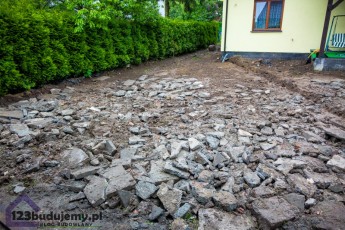 podbudowa podjazdu pod kostkę gruz betonowy