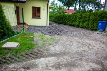 podjazd pod domem