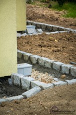 obrzeża z kostki granitowej