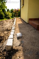 opaska domu z kostki granitowej