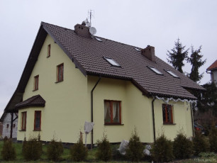 elewacja domu, wykusz