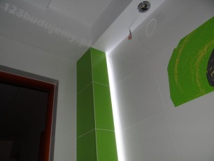 pomysł na oświetlenie łazienki, taśma led