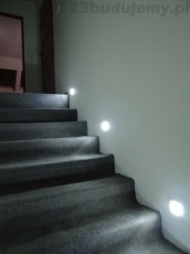 rodzaje oświetlenia schodowego, modne oświetlenie schodów