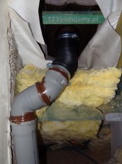 podłączenie kominka wentylacyjnego do pionu kanalizacyjnego