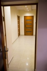 jasne fugi na przedpokoju