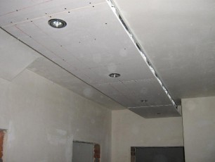 montaż sufitu, remont domu, sufit podwieszany