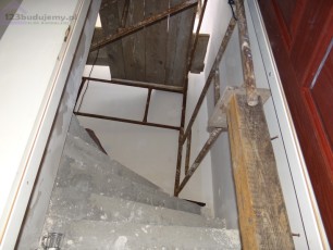 rusztowanie warszawkie konstrukcja na schodach zabiegowych