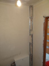 ukrycie rur co, centralnego ogrzewania, kanalizacyjne, ściekowej, rynny, gazowej