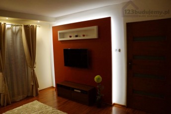 jak ukryć kable od telewizora na ścianie, zabudowa kabli rtv