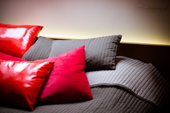 podświetlane łóżko