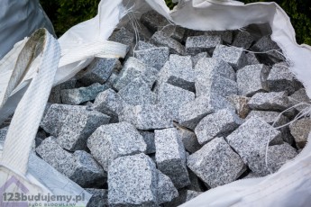 granit ze skrzegomia, granit szary łupany