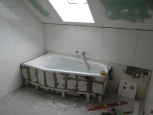 płytki ceramiczne tubądzin, gres green pop maciej zień, zabudowa wanny