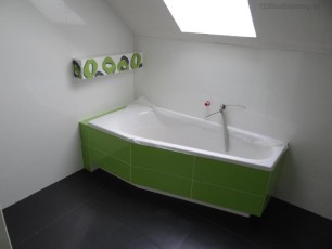 obudowa wanny, wanna obudowana, wnęką pod wanną na podświetlenie taśmą led