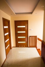 przedpokój na poddaszu przed schodami