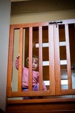 zabezpieczenie schodów małe dziecko poddasze