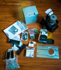 Zestaw napędu bramy przesuwnej faac. Lampa z anteną czujniki, silnik, karta radiowa, piloty