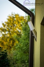 lampa elewacyjna z czujnikiem ruchu