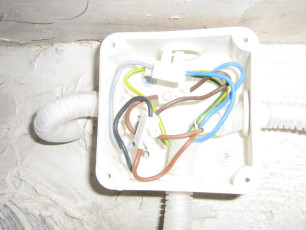 kostka, połączenie kabli, 230v