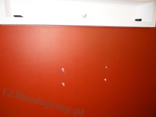 kołki do pustej przestrzeni montowanie uchwytu na regipsie