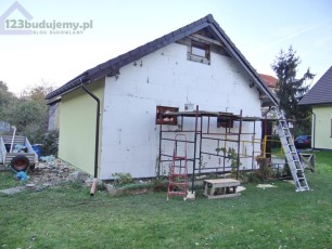 obłożenie garażu nieogrzewanego styropianem, i tynkowanie elewacji tynkiem sisi