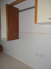 jak wykonać oświetlenie pod meblami blatu kuchni