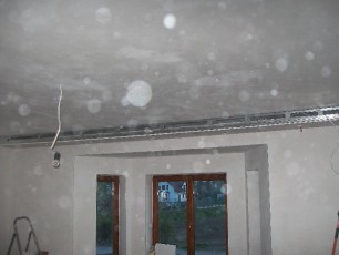 zrób to sam, jak zrobić sufit podwieszany, konstrukcja z profili