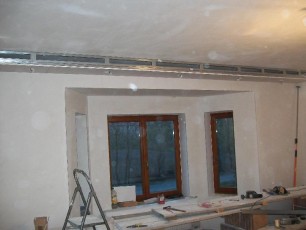 stelaż z profili cd i ud syfit podwieszany półka przy suficie gzyms sufit wielopoziomowy