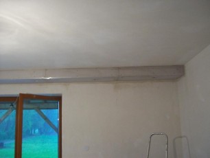 półka przy suficie gzyms obniżony pasek sufitu podwieszanego kg z ledami