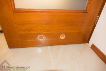 wentylacja w drzwiach do garderoby