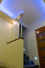 Wyspa barierka obok schodów balustrada