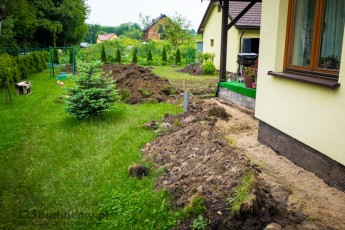 zakopywanie rur od odwodnienia w glebie