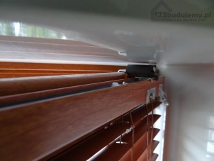 żaluzje aluminiowe, montaż żaluzji, żaluzje drewniane