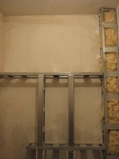 gzyms z oświetleniem nad wc