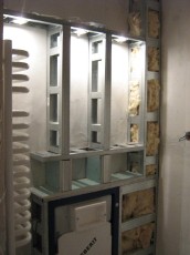 półki z halogenami led oświetlenie nad wc