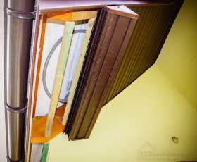 oświetlenie w podbitce, podświetlenie domu podbitka