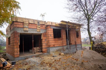 dom w stanie surowym