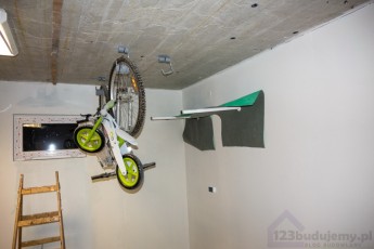 wieszak na opony i rowery