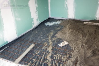 wylewka garaż pól suchy-beton