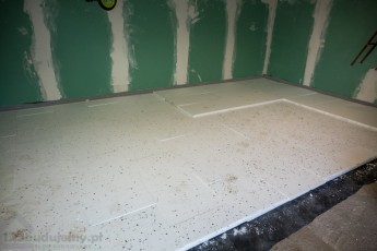 wylewka w garażu na styropianie